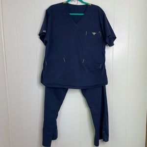 Med Couture Scrub Set. Navy, Size Large.
